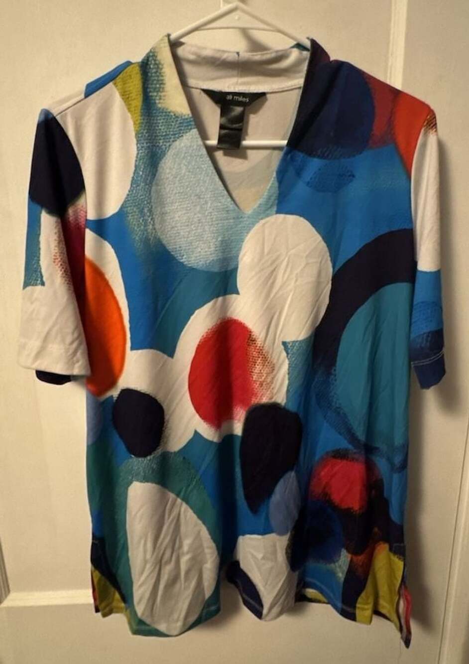 Ali Miles Women's Short Sleeve V-Neck Abstract Print Art Top